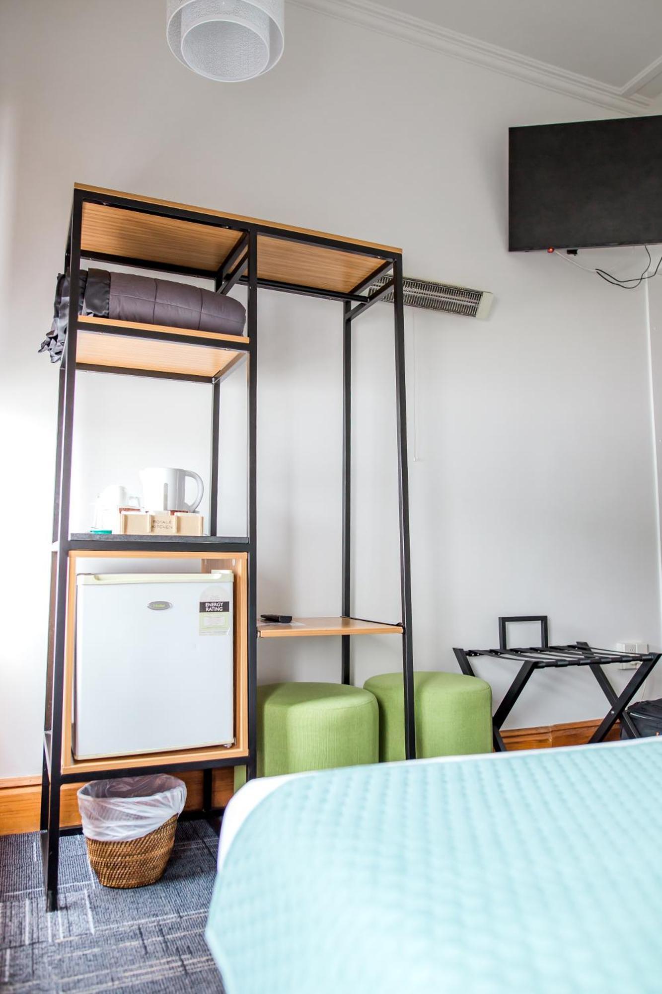 Double or Twin Room Private Bathroom