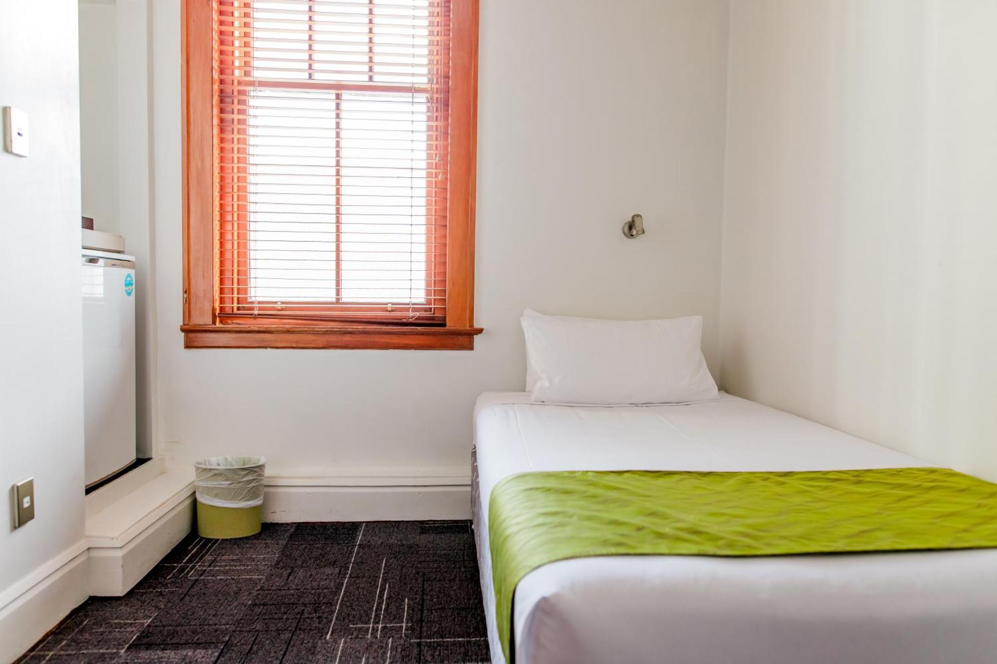 Single Room Private Bathroom
